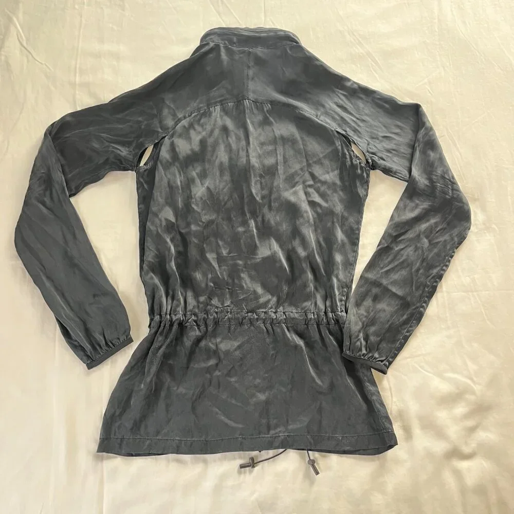 Nike Sportswear Black Silk Lightweight Hooded Jacket w Pockets | Size S